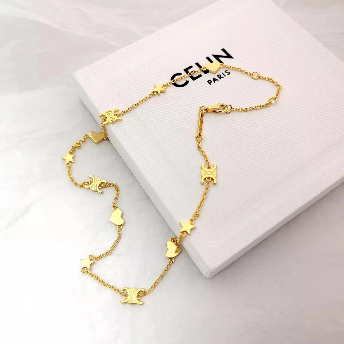 Gold Crooked Chain Necklace with Fixed Heart Pendant – 316L Stainless Steel, Minimalist (Nuevos)