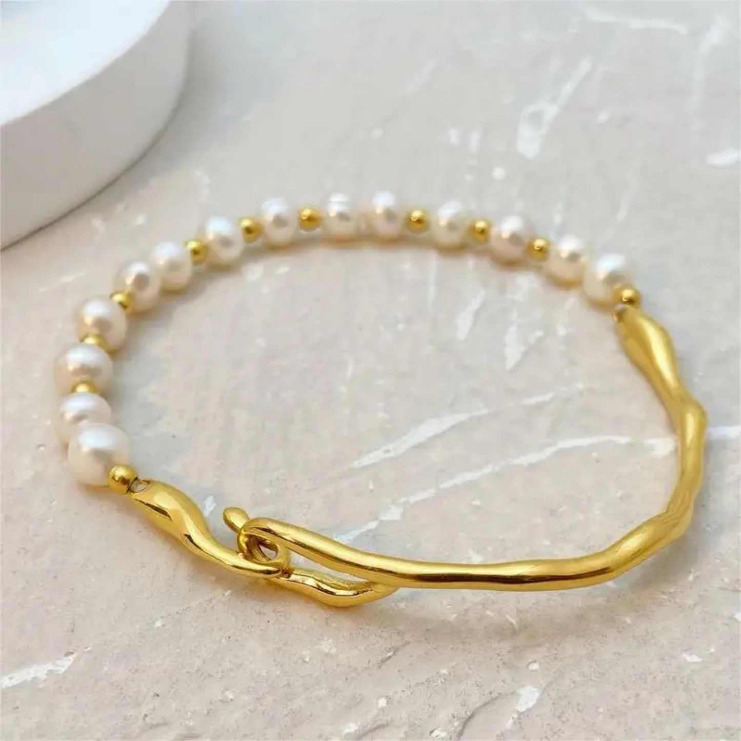Gold Plated Pearl Beaded Bracelet – 18K Gold Plated 316L Stainless Steel