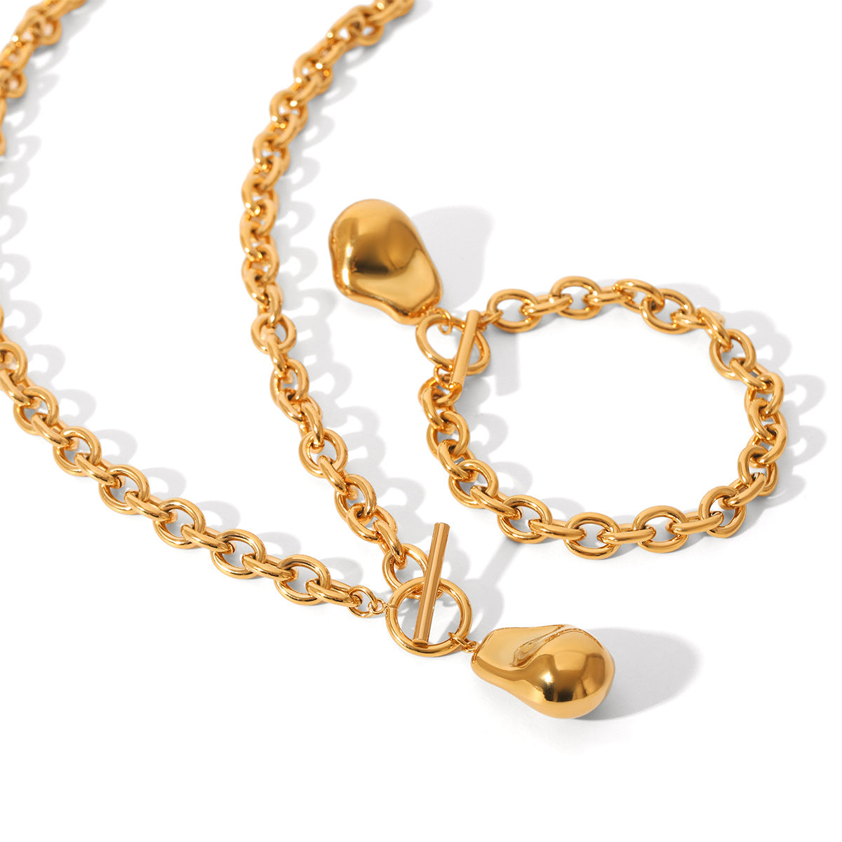 Gold Minimalist Necklace & Bracelet Set – 316L Stainless Steel with Oval Pendant (Nuevos)