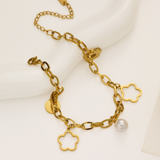 Gold Flower Bracelet with Pearl – 18K Gold Plated Stainless Steel (Nuevos)