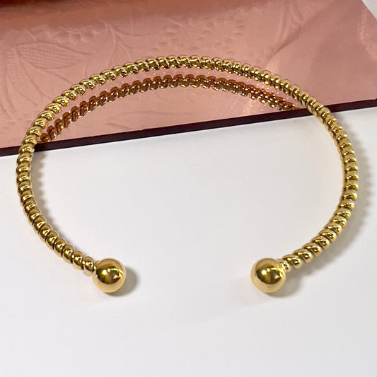 Dainty Gold Open Cuff Bracelet – 18K Gold Plated 316L Stainless Steel (Nuevos)