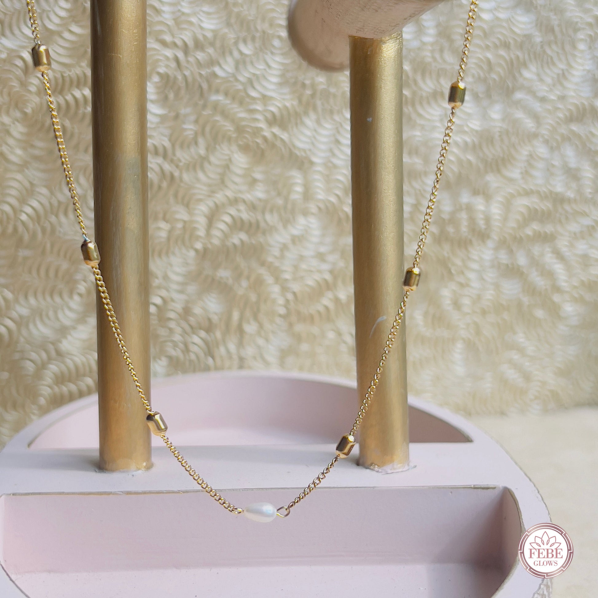 Gold pearl necklace, Pearl choker necklace, Dainty necklace, Gifts for her, Wedding Necklace, Bridesmaid Gift, Minimalist Pearl Necklace